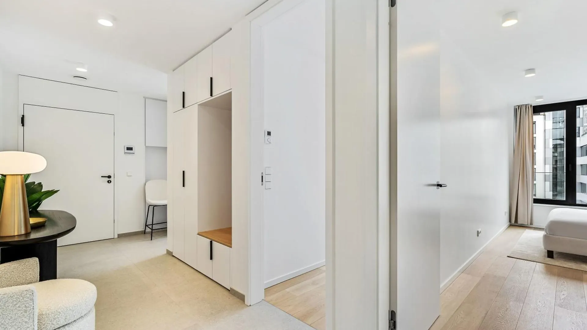 Upscale Urban Apartment Style & Comfort For Six Luxemburg