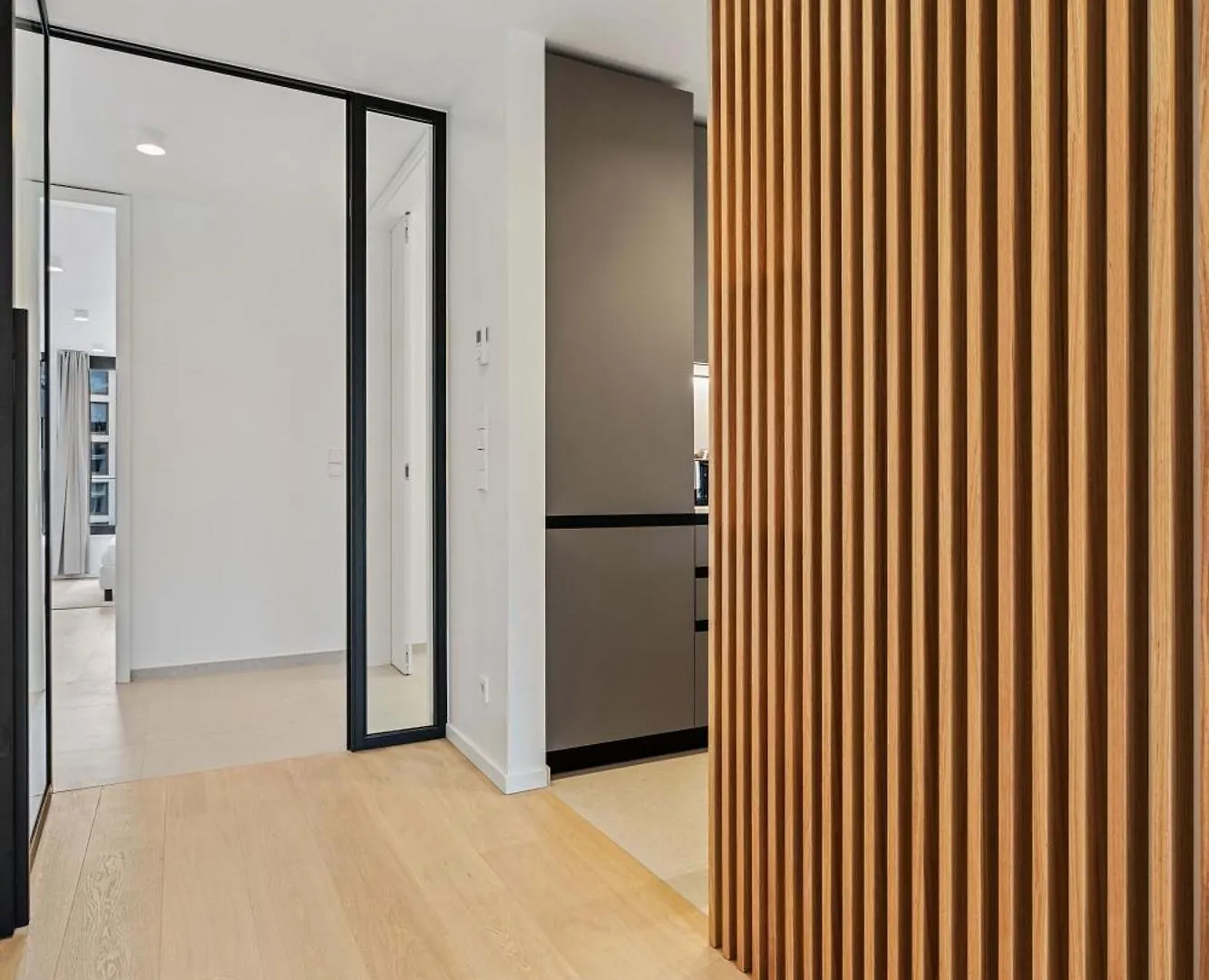 Upscale Urban Apartment Style & Comfort For Six Luxemburg Luxemburg